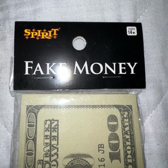 Spirit Of Halloween Costume Glasses And Fake Money - Picture 2 of 6